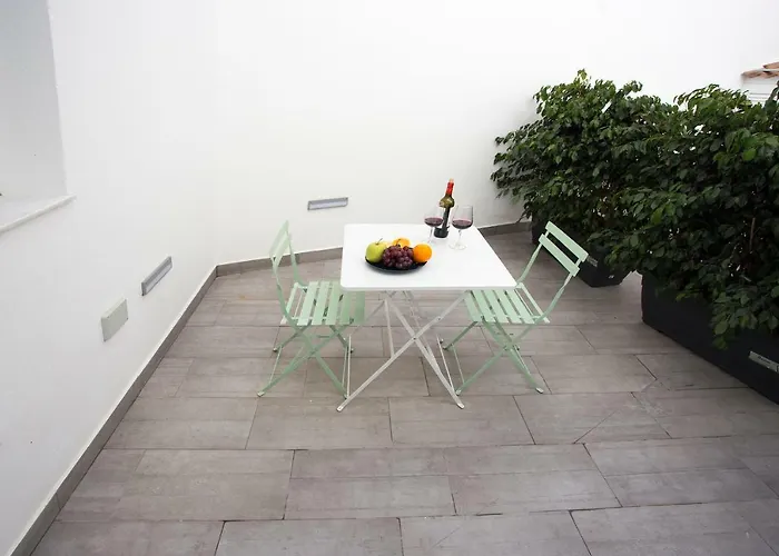 Monko - Coco & Tropycal O Торремолинос